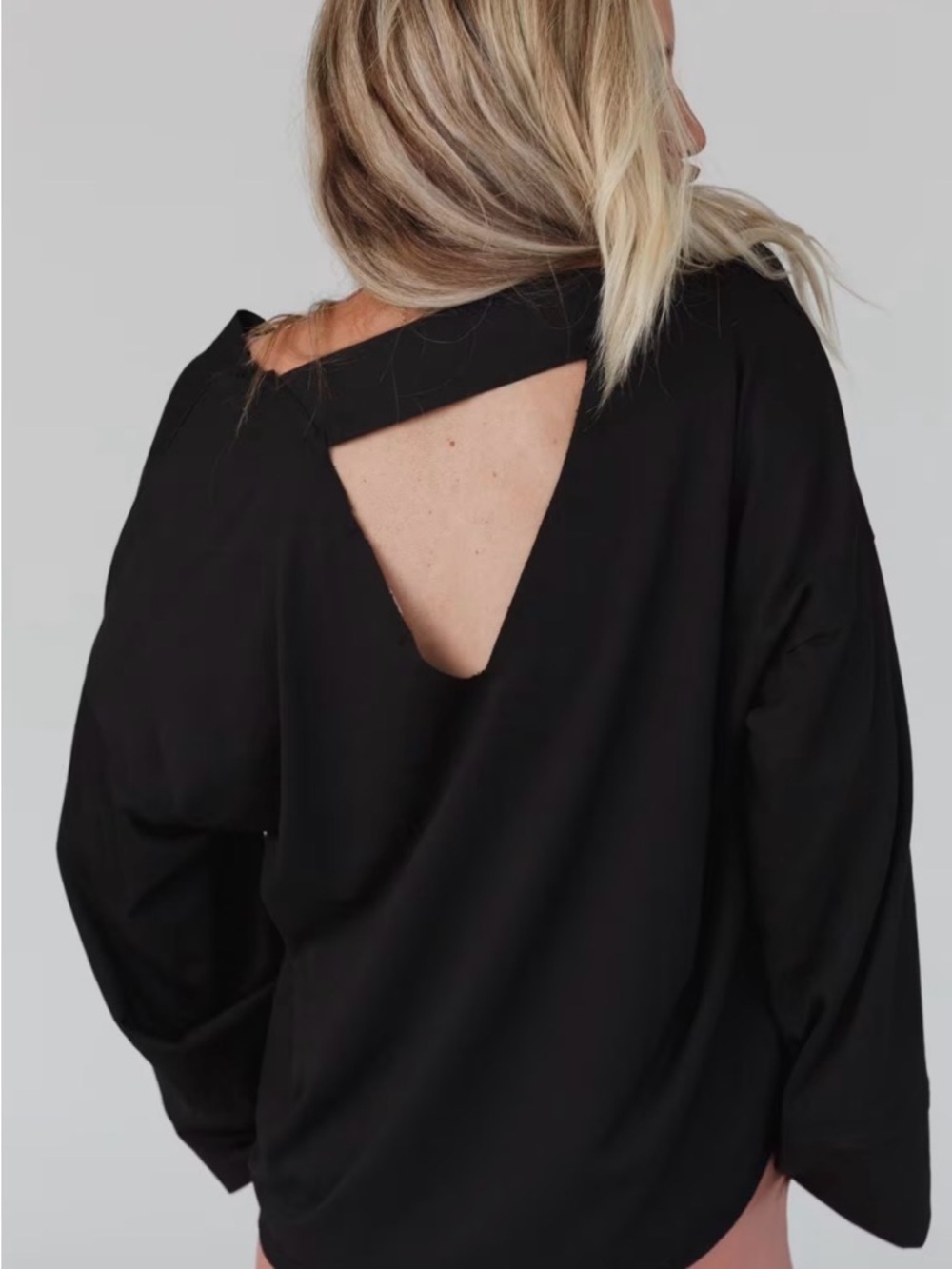 🪺Three Bird Nest V-Neck Relaxed Top